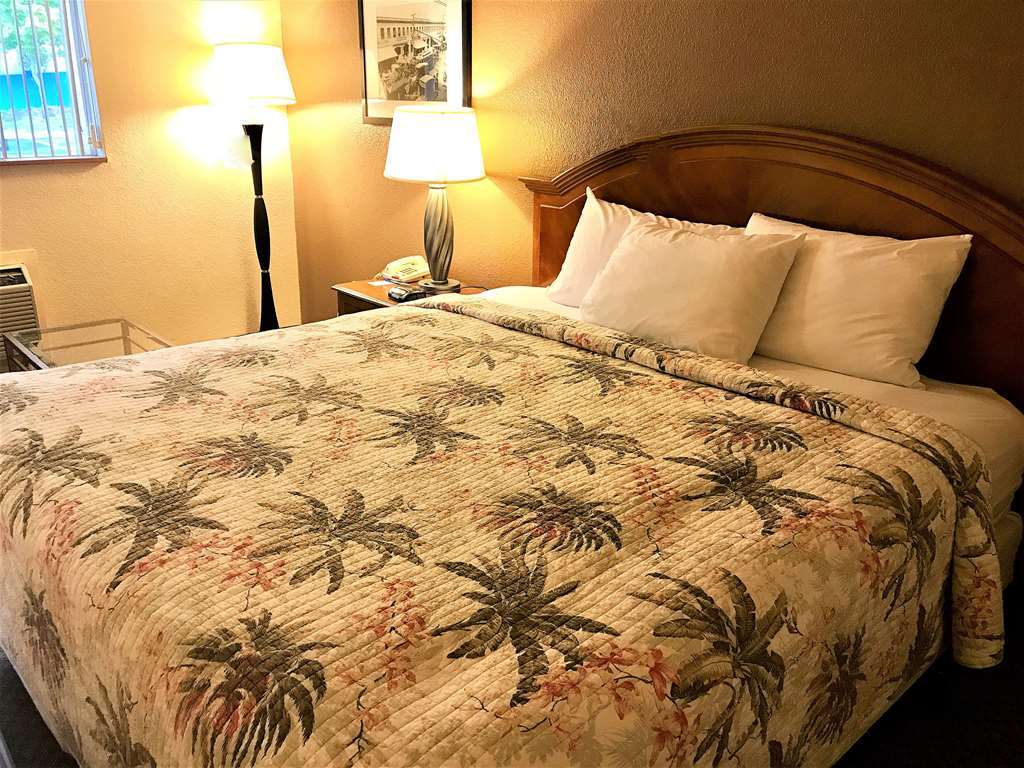 Americas Best Value Inn Линуд Стая снимка