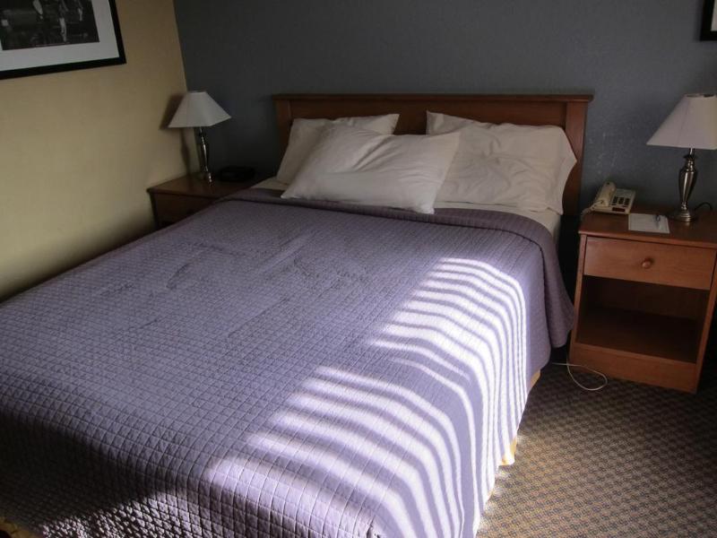 Americas Best Value Inn Линуд Екстериор снимка
