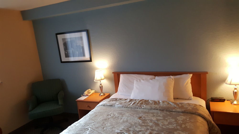 Americas Best Value Inn Линуд Екстериор снимка